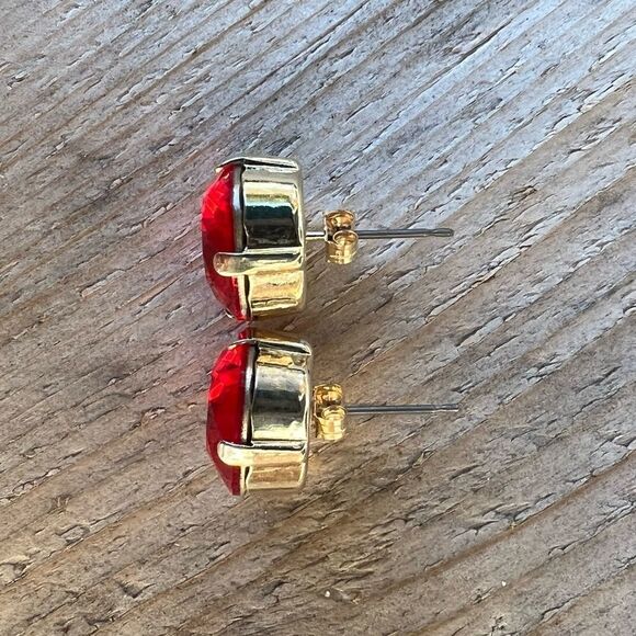 Handcrafted earrings with red Swarovski crystal - Picture 6 of 8